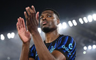 邓弗里斯正式加盟后，国际米兰队史已有四名球员转会至皇家马德里，这一现象引发足坛广泛关注与热议