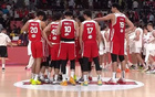 中国男篮领先17分遭逆转惨遭绝杀，核心球员廖三宁关键时刻失误引发热议，比赛过程堪称一波三折令人唏嘘